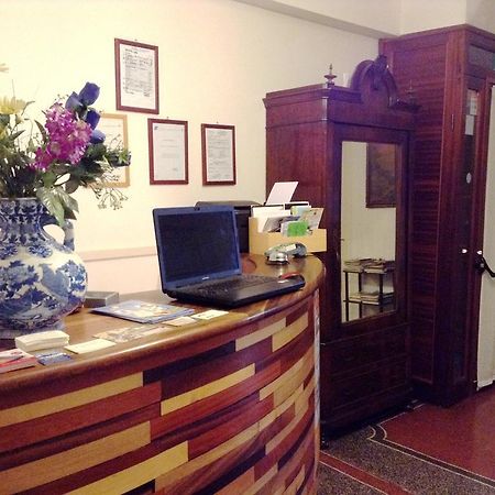 Hotel Bernheof Genoa Ngoại thất bức ảnh