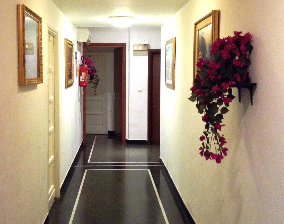 Hotel Bernheof Genoa Ngoại thất bức ảnh