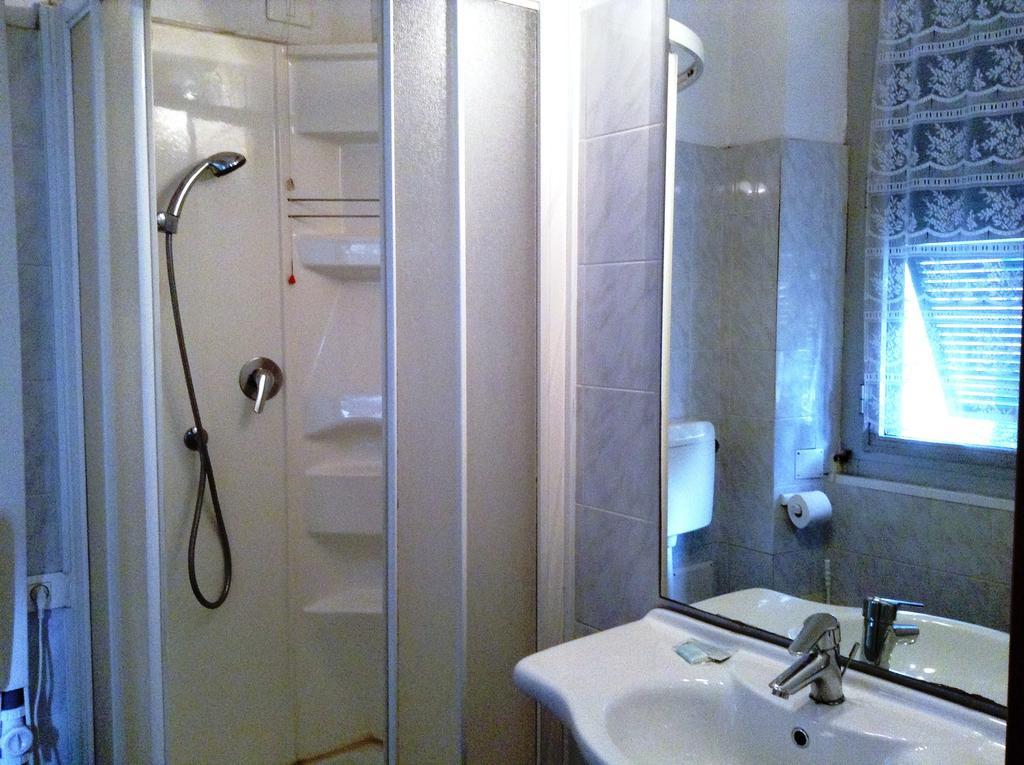Hotel Bernheof Genoa Ngoại thất bức ảnh