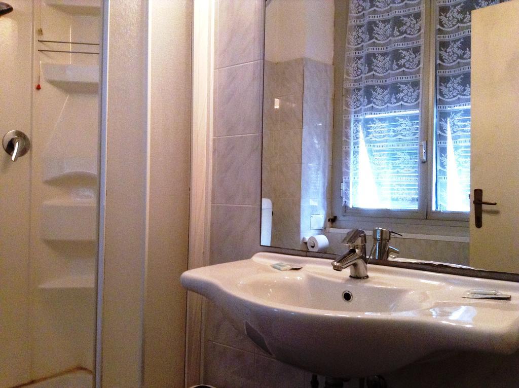 Hotel Bernheof Genoa Ngoại thất bức ảnh