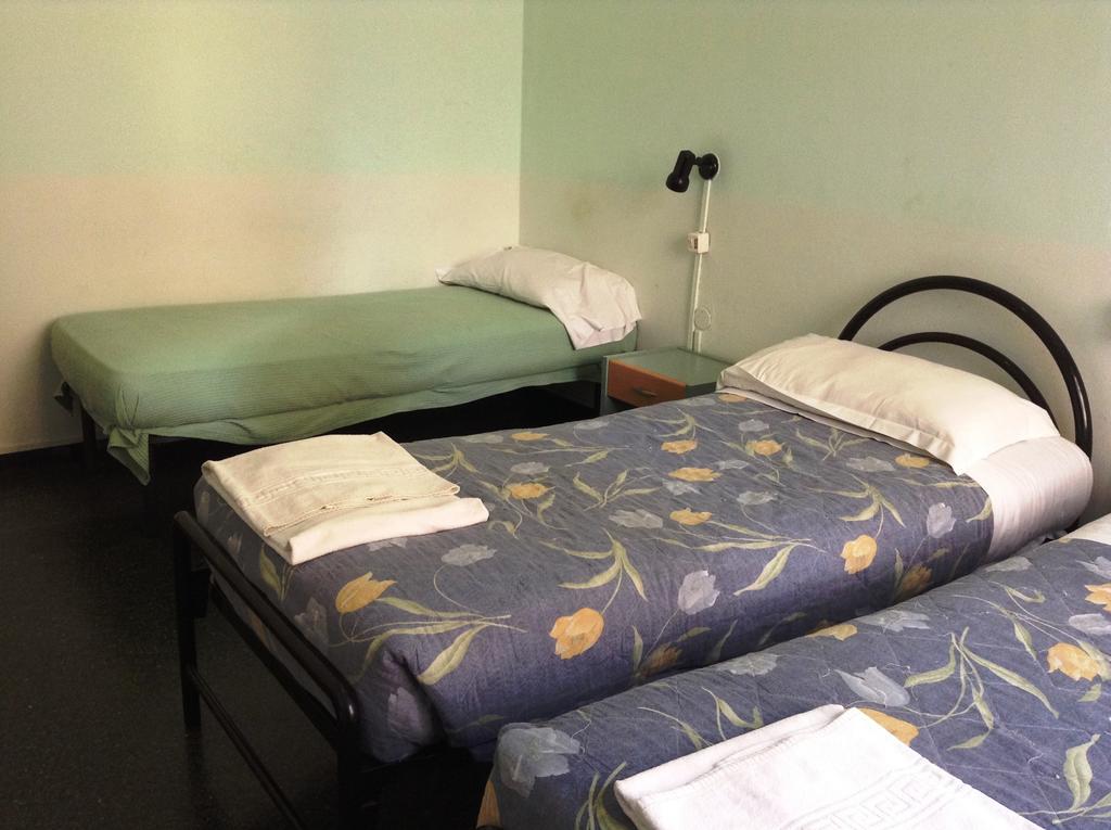 Hotel Bernheof Genoa Phòng bức ảnh