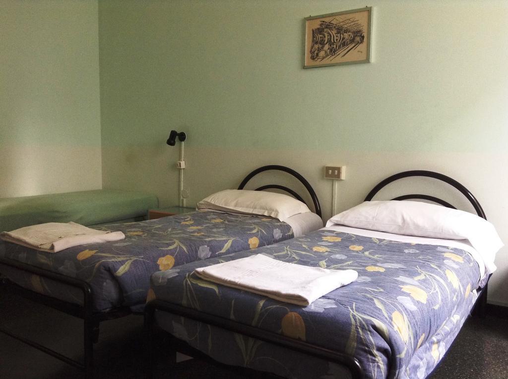Hotel Bernheof Genoa Phòng bức ảnh